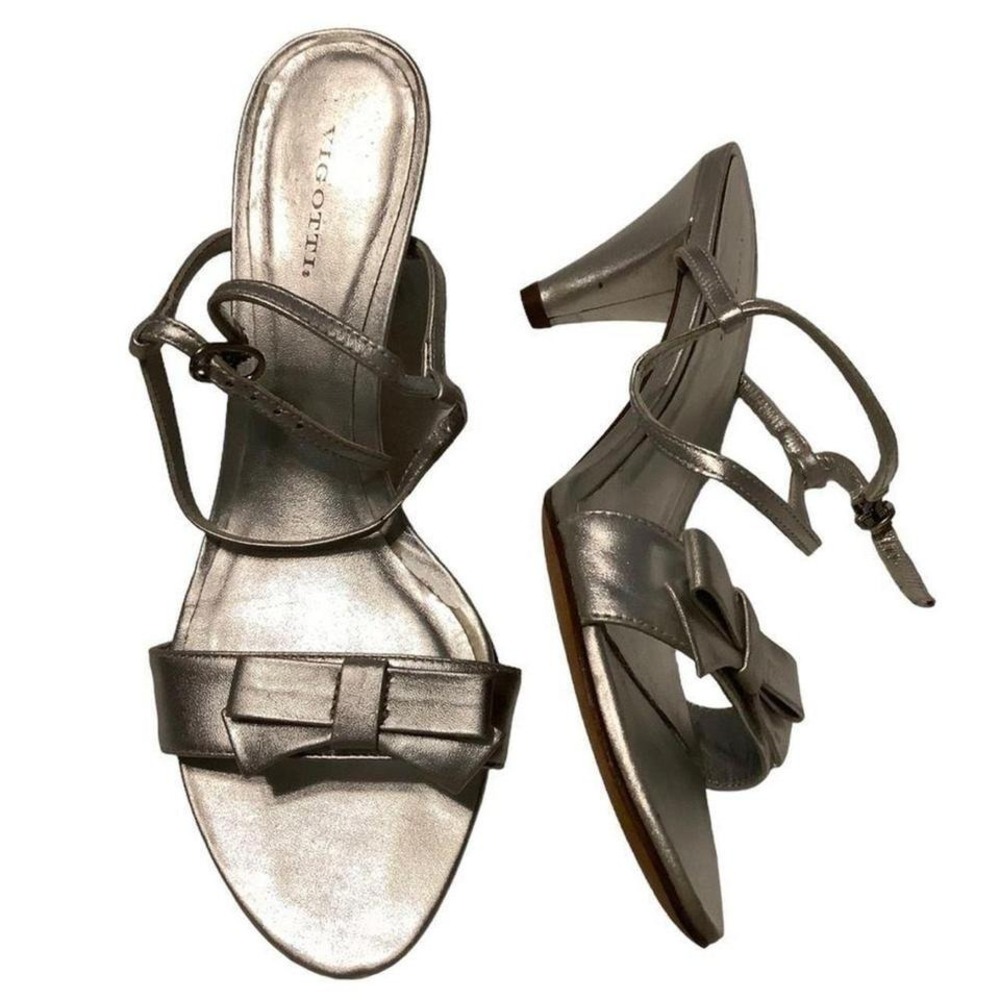 Vigotti leather bow silver heel‎ size 8.5 wide